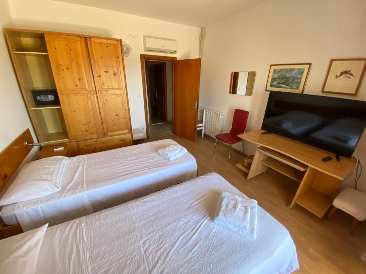 Fio'S Hotel Hvar Town Bagian luar foto