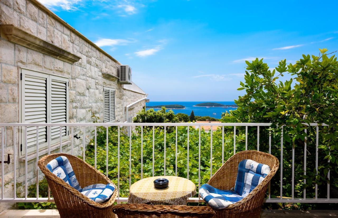 Fio'S Hotel Hvar Town Bagian luar foto