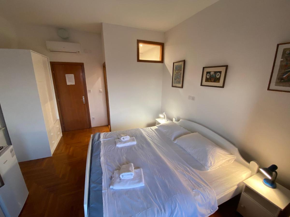 Fio'S Hotel Hvar Town Bagian luar foto