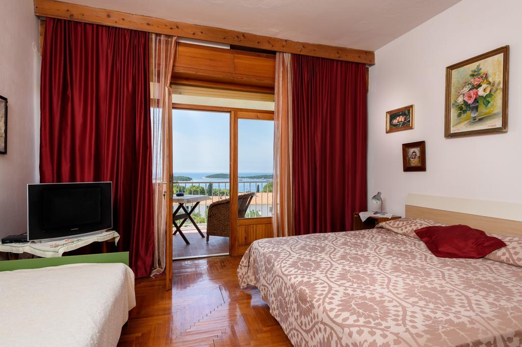 Fio'S Hotel Hvar Town Bagian luar foto