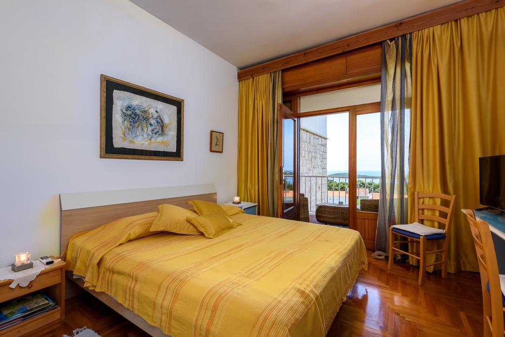 Fio'S Hotel Hvar Town Bagian luar foto